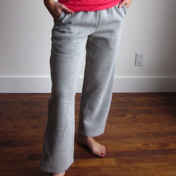 Puma - Grey Sweatpants (Boys - M) - Picture 2 of 10